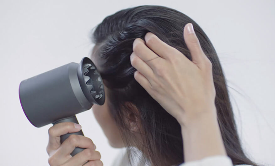 Video abspielen: Dyson Supersonic Styling-Anleitungen